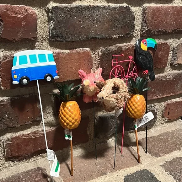 Spring/Summer Decor - Picture 2 of 2